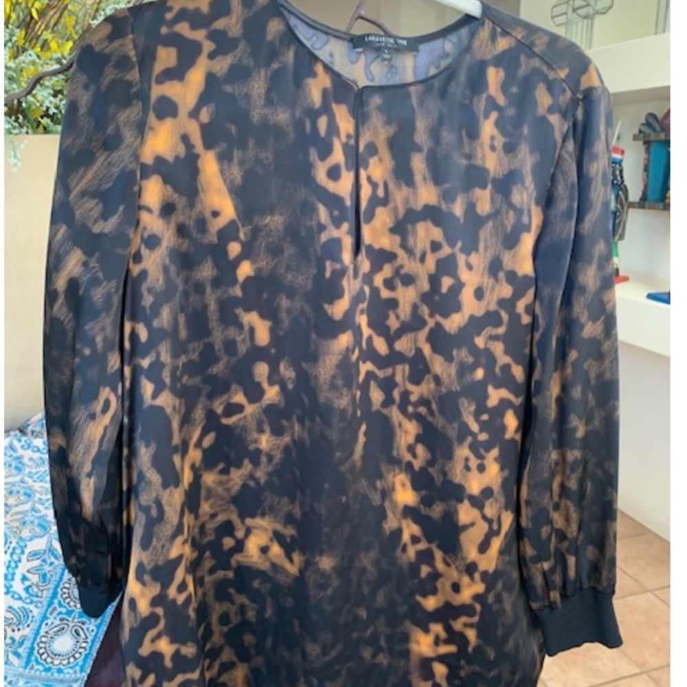 hardly worn Lafayette 148 silk top